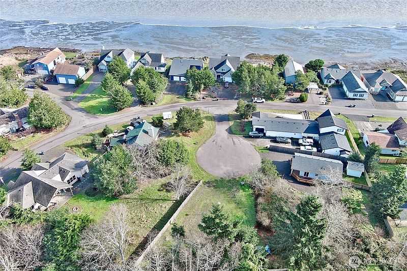 4th image of 314 Flax Court SE