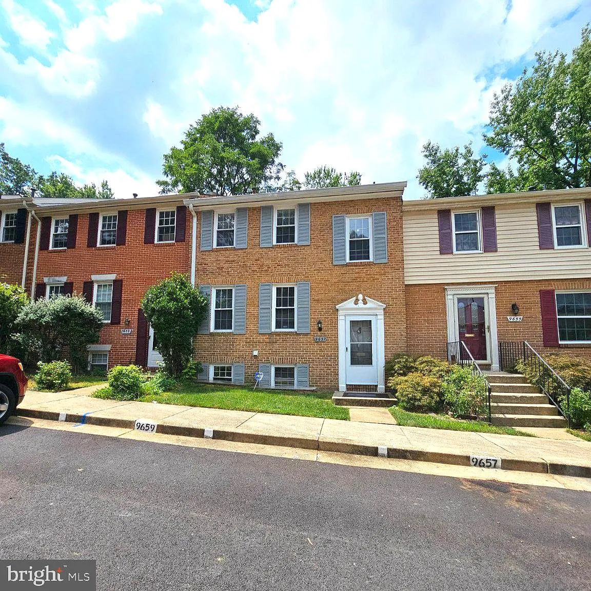 4 bed, 3.5 bath, 1820 sqft, $2,995 — Photo 1