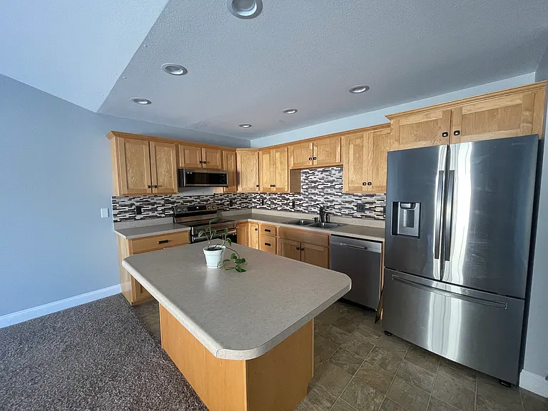 1708 Lydia Ct — Photo 7