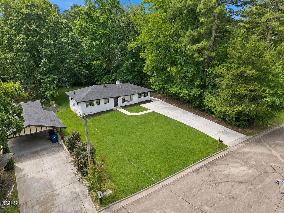 1st image of 1106 Cherry Dr