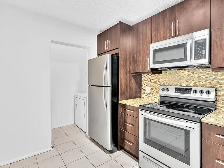 11225 W Atlantic Blvd #306 — Photo 9