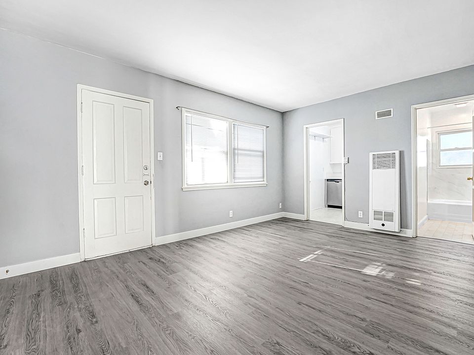 1st image of 10395 Almayo Ave #5-1/4