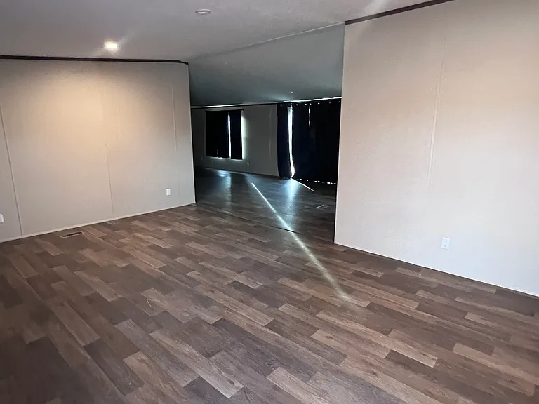 639 Cimmarron Trl — Photo 4