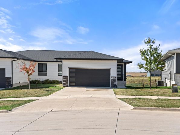 1430 Applewood Dr