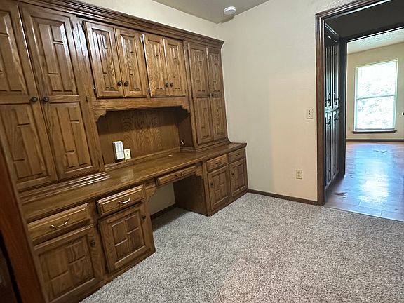 4th image of 2627 Silvertree Dr #2627