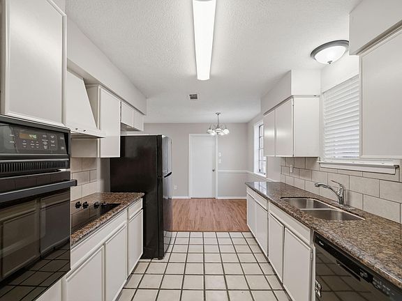 4th image of 1927 Westlake Rd