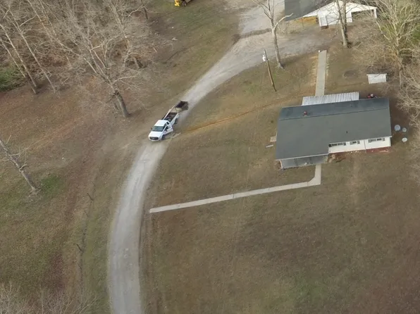 241 Bellview Rd, Waverly, TN 37185