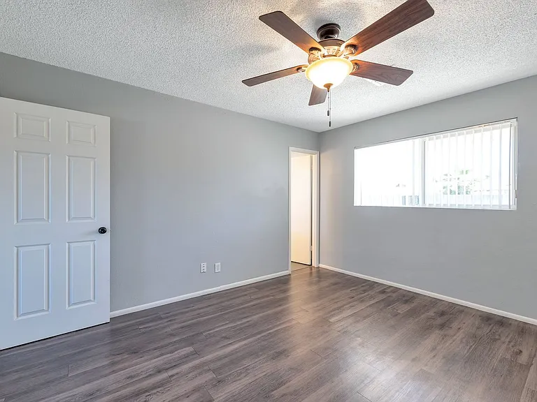 2801 N Granite Reef Rd — Photo 11