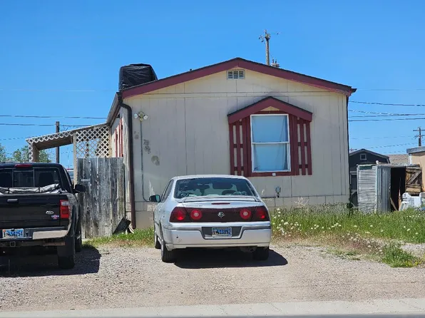 748 N 3rd Ave, Casper, WY 82604
