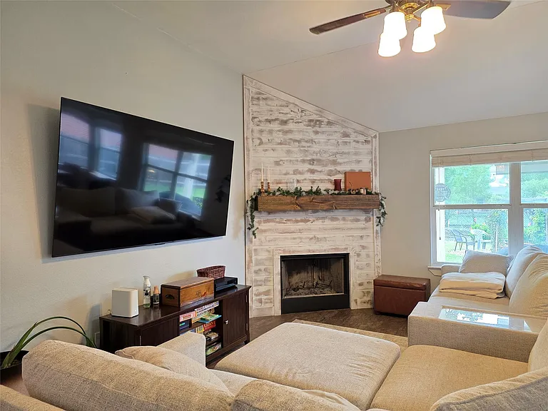 4017 Kerley Ct — Photo 12