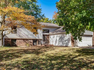 4528 Aboite Lake Dr, Fort Wayne, IN, 46804