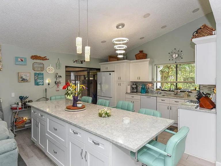 5518 Ainsley Ct — Photo 10