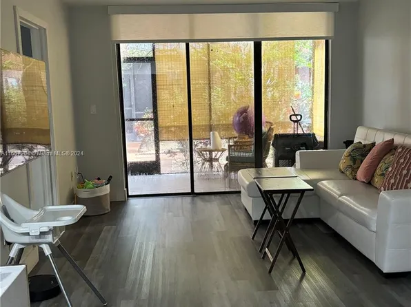 15539 Miami Lakeway N APT 109, Miami Lakes, FL 33014