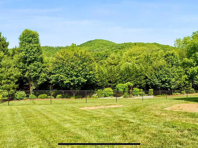 High Ridge Dr — Photo 12
