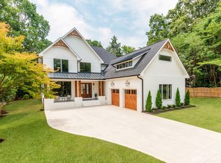 1000 Brantham Ct, Charlotte, NC 28211