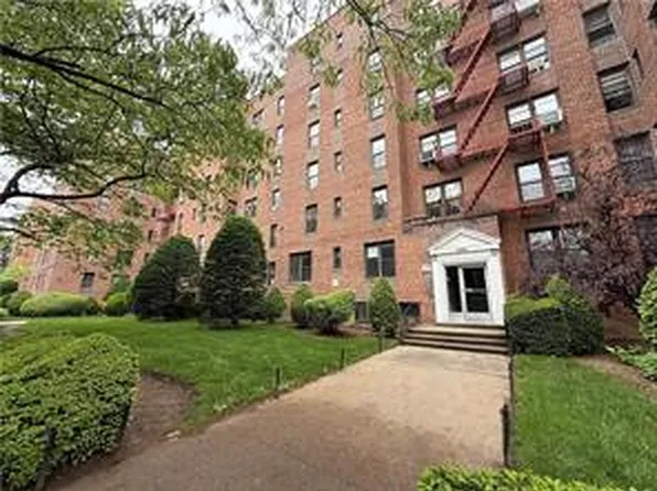 2685 E 7th St APT 6M, Brooklyn, NY 11235