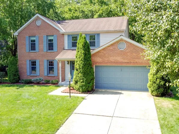 5721 Golf Crest Dr, West Chester, OH 45069