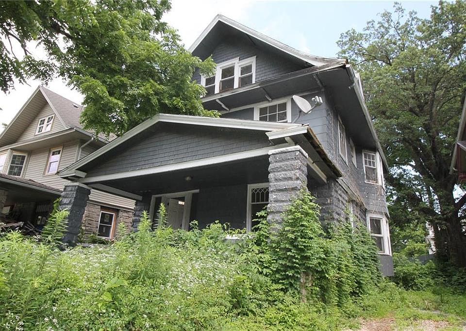 1st image of 3231 S Benton Ave