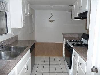 1st image of 620 N Wilcox Ave APT J