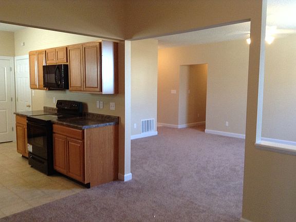 5th image of 9828 Rhodes Ln