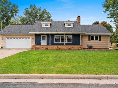 1016 Gregory St, Neenah, WI, 54956