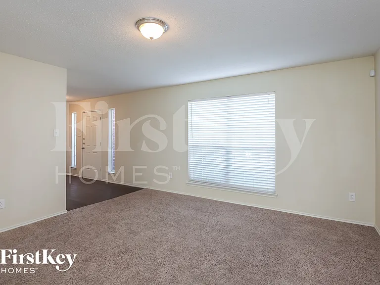 2900 Ocean Dr — Photo 4