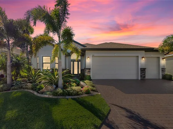 1166 Sawgrass Dr, Winter Haven, FL 33884