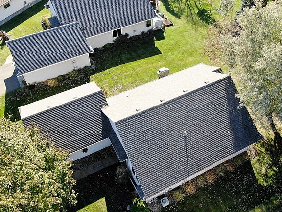 4th image of 294 Northbrook Cir