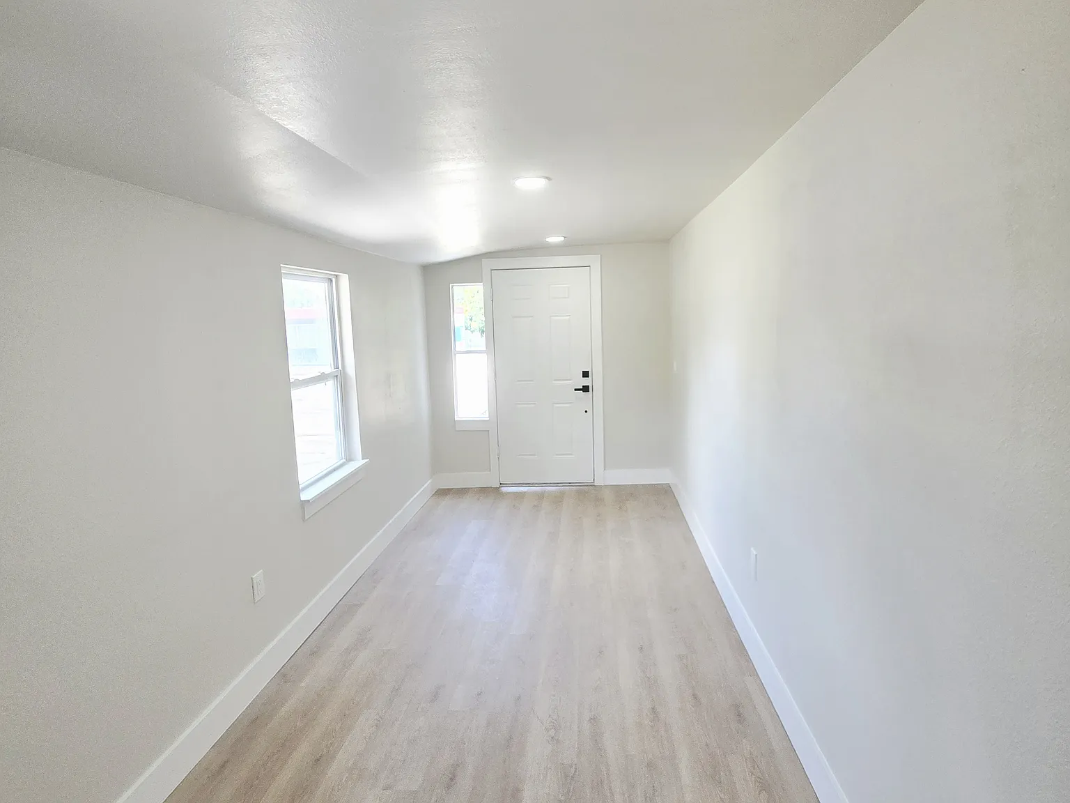 1 bed, 432 sqft, $1,300 — Photo 3