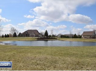 W7593 Robert Ct, Hortonville, WI 54944