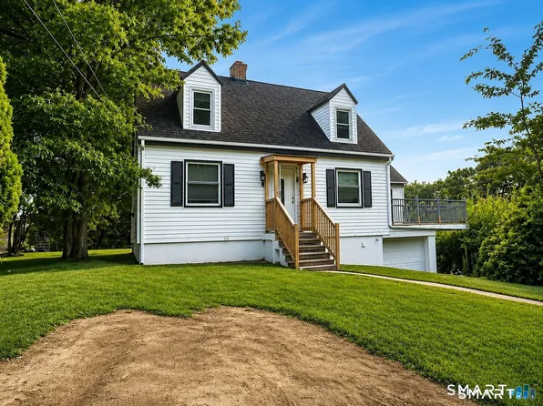 6 Harry Drive, West Haven, CT 06516