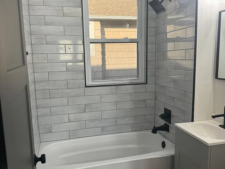 521 S 35th St — Photo 9