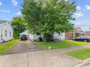 2806 Melrose Ave, Erie, PA 16508