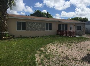 6810 SW 16th Ct, North Lauderdale, FL 33068