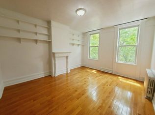 109 Freeman St APT 3R, Brooklyn, NY 11222