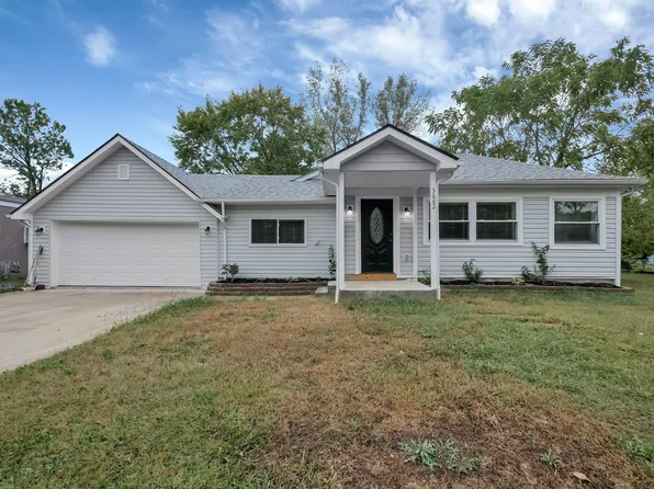 3682 Central Ave, Grove City, OH 43123