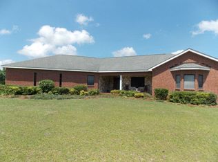 1015 County Road 41, Skipperville, AL 36374