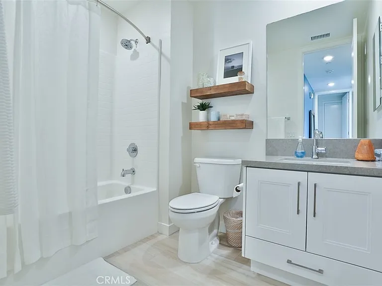 1529 Doheny Way — Photo 33