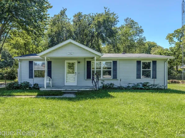 3501 Idle Hour Ct, Burtchville, MI 48059