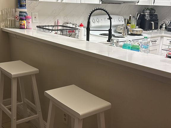 3rd image of 161 Santa Clara Dr APT 3