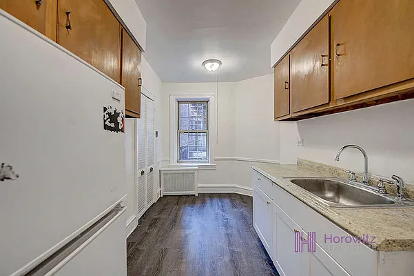 Sold by Horowitz Real Estate | media 16