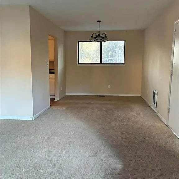 3253 Deshong Dr — Photo 3