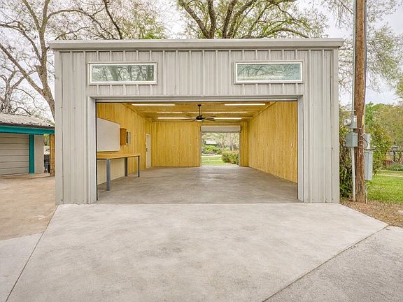 3rd image of 607 Thurman Circle