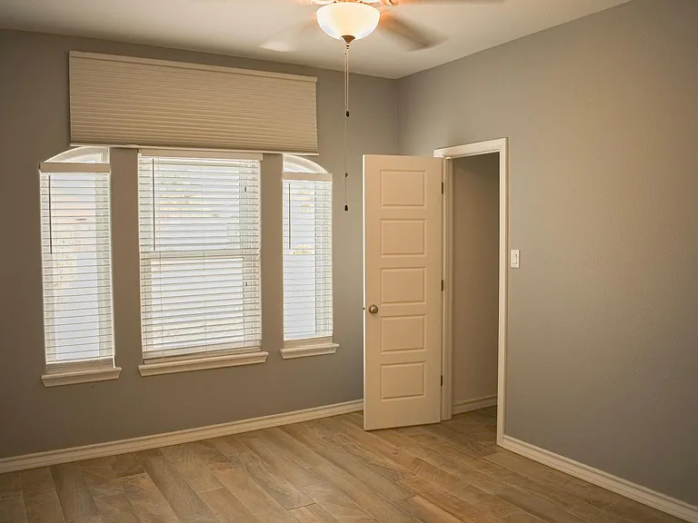 15845 Grenadine Dr — Photo 13