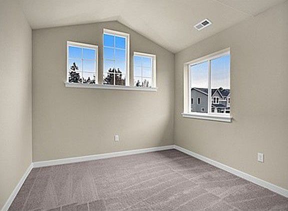 spare bedroom