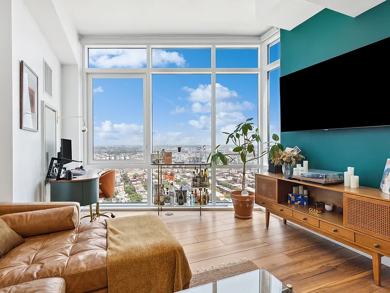 21 India St #37D — Photo 4