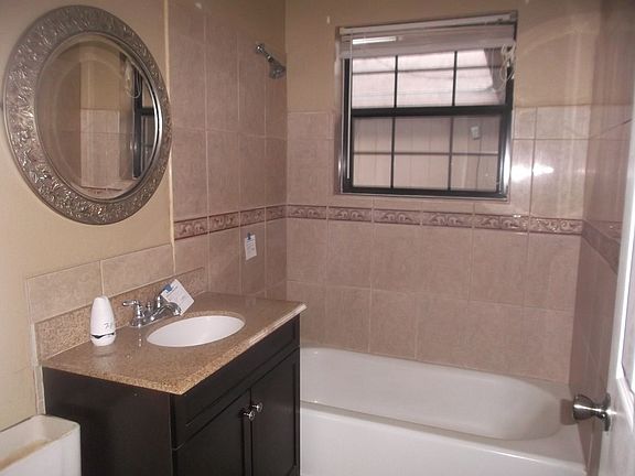 5th image of 503 NE Avenue A