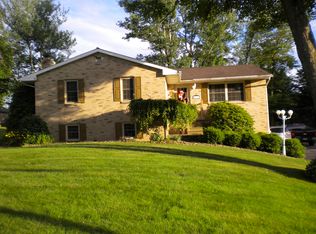 122 Hampton Ct, Butler, PA 16002