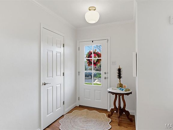 4th image of 829 Renderer Dr