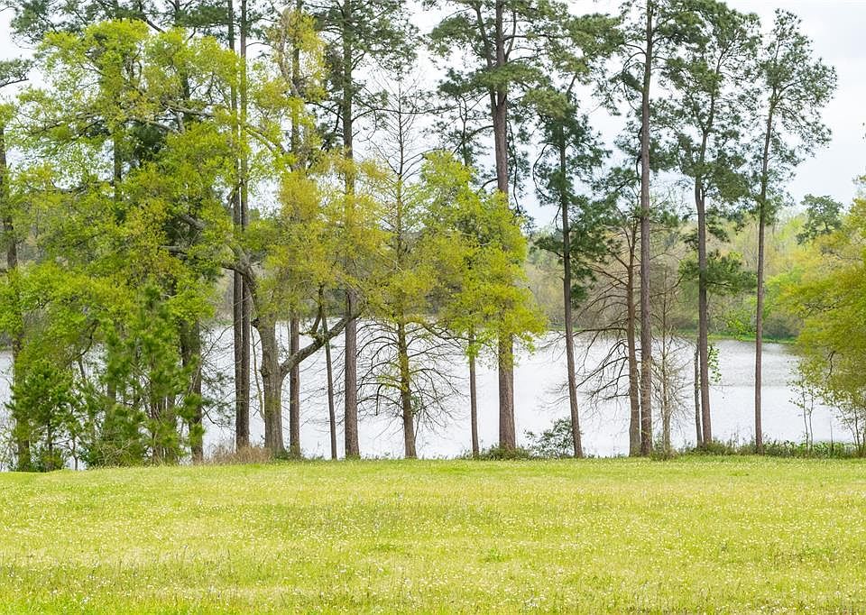 1st image of 1605 Emerald Lakes Dr